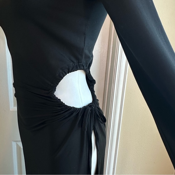 Long sleeve cutout adjustable strap with a slit maxi dress - Picture 2 of 5